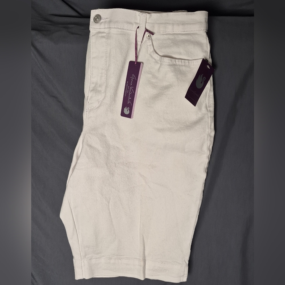 Gloria Vanderbilt Sz 14 Amanda Elysee Bermuda Crystal White
